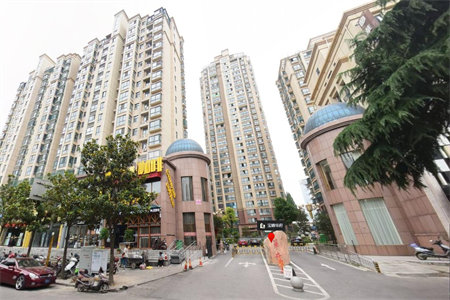 港基文华园东区2室2厅1卫68万96m2出售